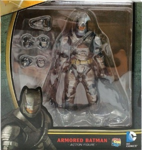 DC Mafex DC Comics Armored Batman (Dawn of Justice)