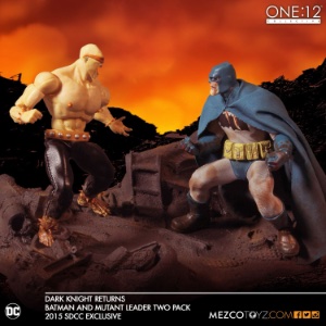 DC Mezco Toyz Batman and Mutant Leader (The Dark Knight Returns - SDCC)