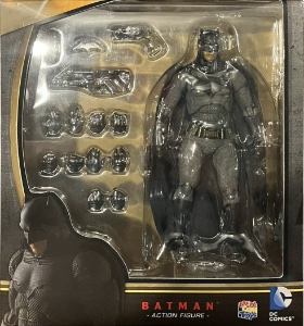DC Mafex DC Comics Batman (Dawn of Justice)