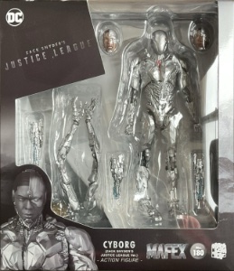 DC Mafex DC Comics Cyborg (Zack Snyder's Justice League Version)
