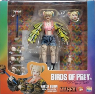 DC Mafex DC Comics Harley Quinn (Caution Tape Jacket Version)