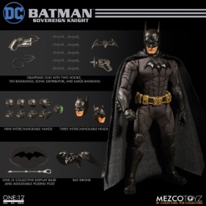 DC Mezco Toyz Sovereign Knight Batman