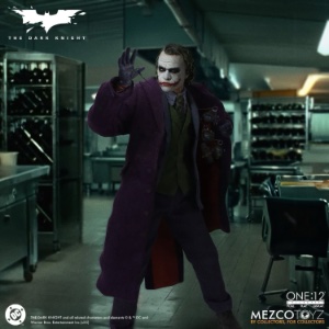 DC Mezco Toyz The Joker (The Dark Knight)