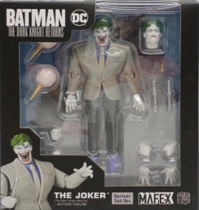 DC Mafex DC Comics The Joker (Variant Suit Version - The Dark Knight Returns)