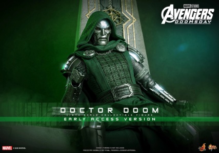 Hot Toys Marvel Doctor Doom (Collector Edition)