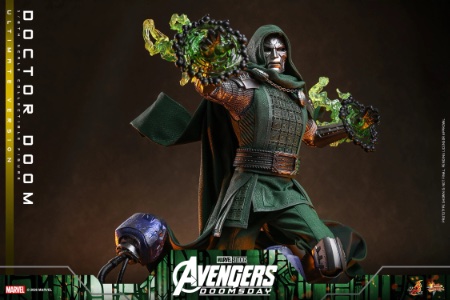 Hot Toys Marvel Doctor Doom (Ultimate Version - Special Edition)