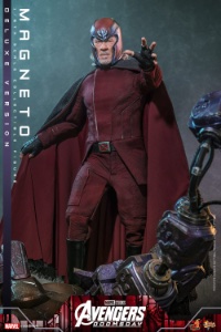 Hot Toys Marvel Magneto (Deluxe Version- Special Edition)