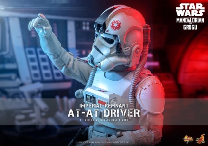 Star Wars Hot Toys Star Wars Imperial Remnant AT-AT Driver